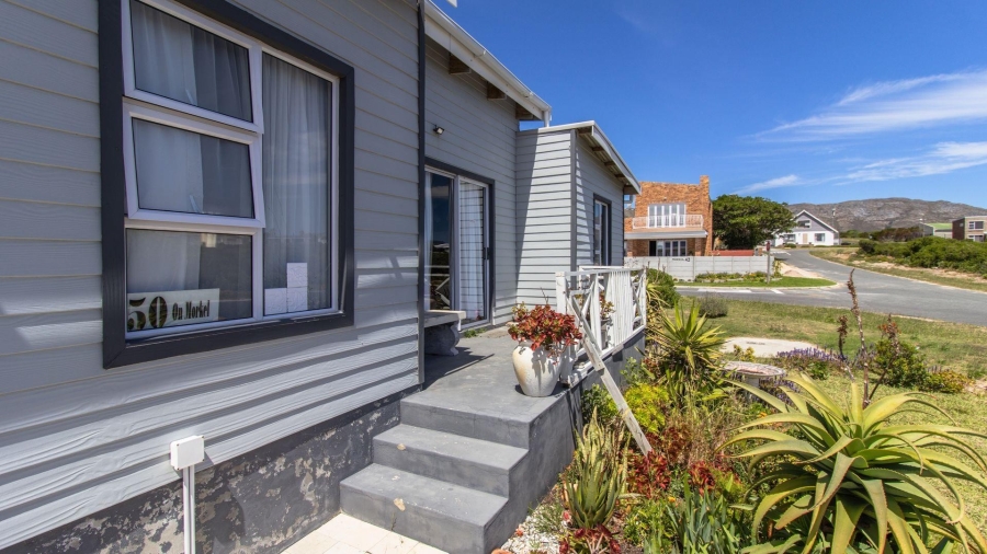 4 Bedroom Property for Sale in De Kelders Western Cape